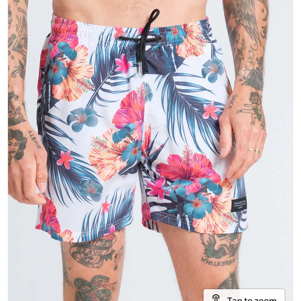 NWT Hibiscus Swim Short BY VACANCY CO. Size XL